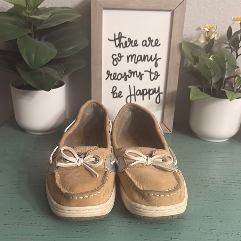 Sperry Shoes SZ 5 Wos box 139